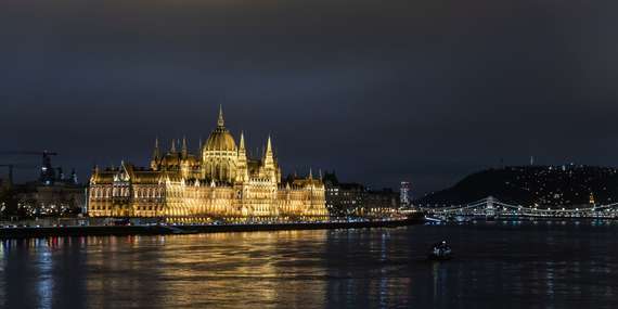 Výlet na adventné trhy do Budapešti s cestovnou kanceláriou Travelholic/Maďarsko - Budapešť