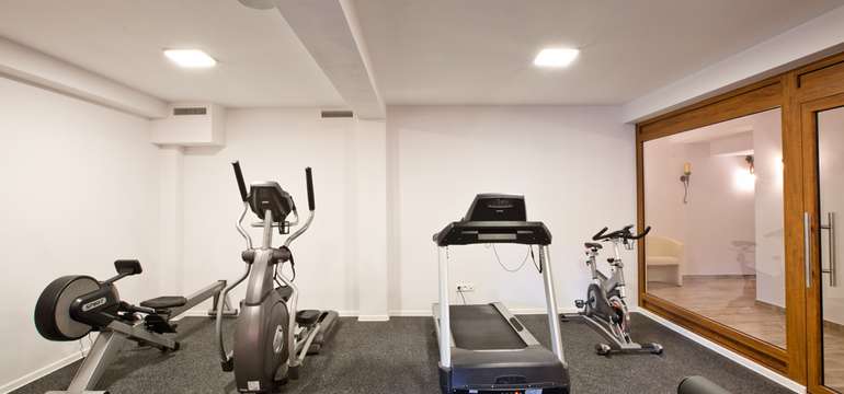 Penzión Zbojnícka koliba v Oravskej Jasenici - fitness centrum