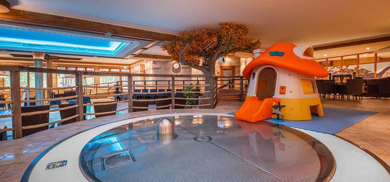 Vířivka v AQUA SPORT HOTEL***