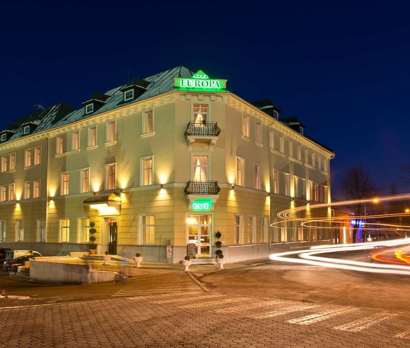 Hotel Europa**** má výbornú polohu len pár krokov od centra mesta Poprad