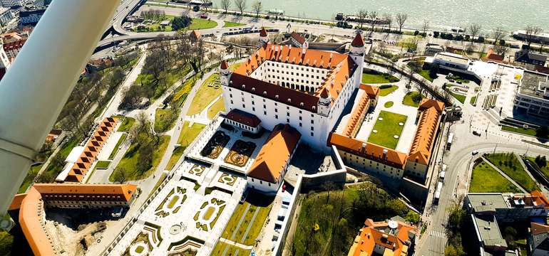 Lietanie pre 1 až 3 osoby s možnosťou pilotovania