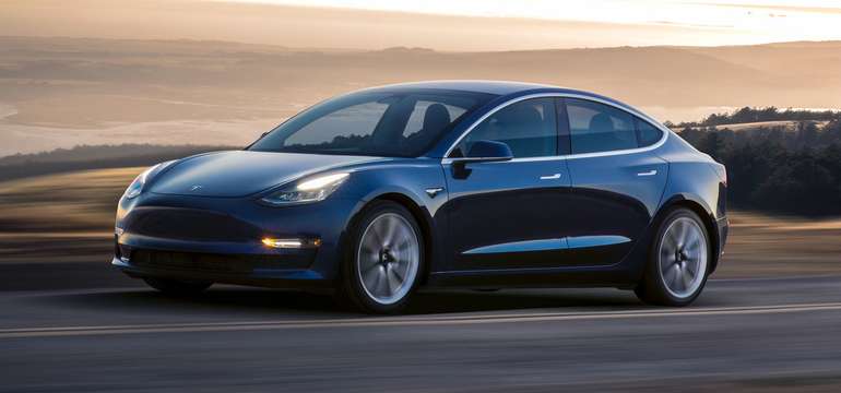 Tesla Model 3 Performance je už na Slovensku