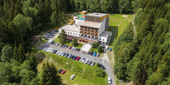 Wellness pobyt v Hoteli Kamzík v českých Jeseníkoch s polpenziou a športovými aktivitami/Česko - Morava - Jeseníky