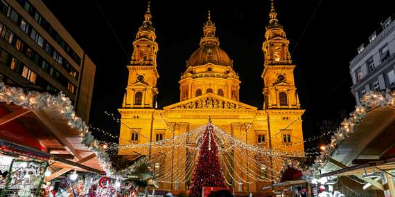 Výlet na adventné trhy do Budapešti s cestovnou kanceláriou Travelholic/Maďarsko - Budapešť