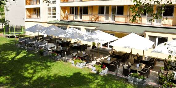 Apartmány hotela Garni na Považí s dieťaťom do 12 rokov zdarma + domáca Sacherka, káva a obrovská pizza/Považská Bystrica