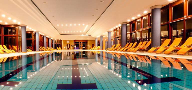 K hotelu patrí luxusné Spa & Wellness, kde nájdete 5 bazénov aj sauny