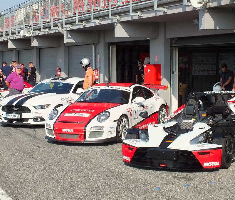 Pilotujte formulu, Porsche alebo Mustang na Slovakia Ringu