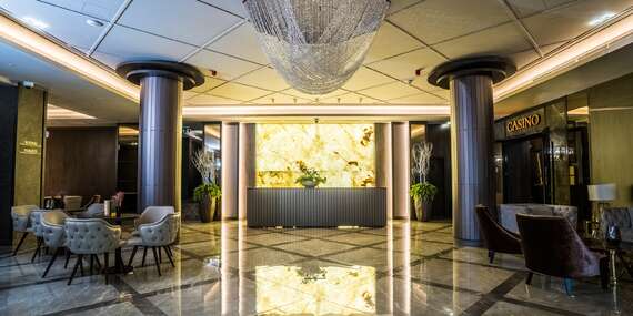 Štvorhviezdičkový luxusný Hotel Európa pri hraniciach v Komárne s kasínom/Komárno