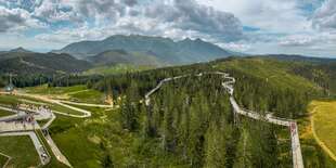 Chodník korunami stromov len 2 km od Chaty na Antošáku