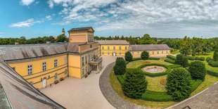 Kaštieľ Palárikovo je obklopený anglickým parkom