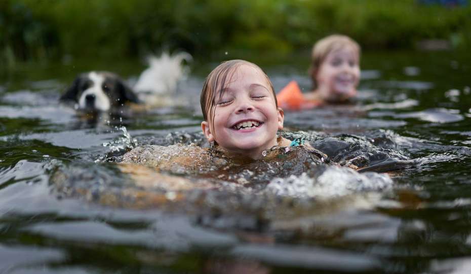 kúpanie, deti vo vode, leto