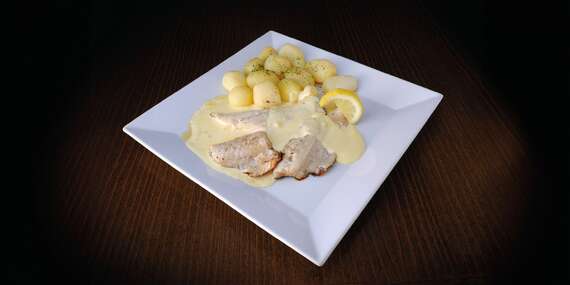 Rybacie špeciality a dezerty vo Vinárni a Reštaurácií pri Kaplnke vo Vajnoroch/Bratislava - Vajnory