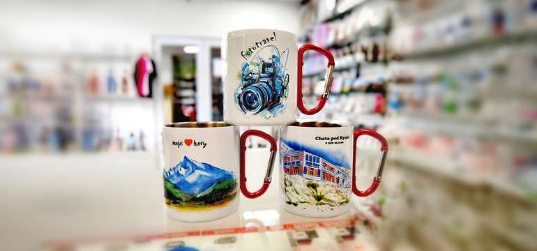 Turistické nerezové a smaltované termohrnčeky s krásnymi motívmi