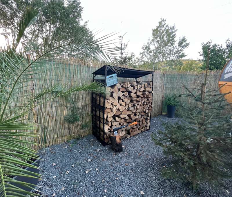 Zážitkové sunovanie vo fínskej barelovej saune pod holým nebom v Huntry Sauna