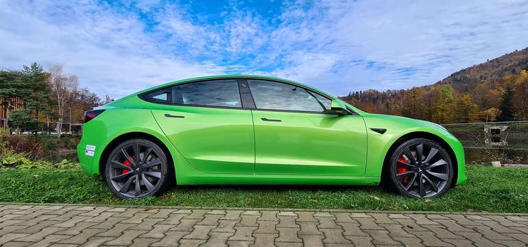 Jazda na Tesla Model 3 Performance