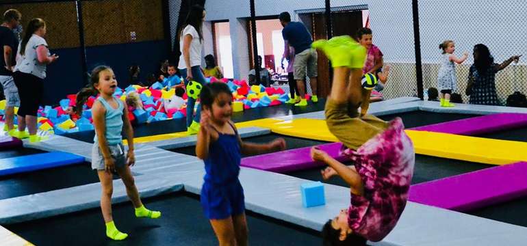 JUMPSTREET trampolínová aréna pri Žiline pre deti aj dospelých