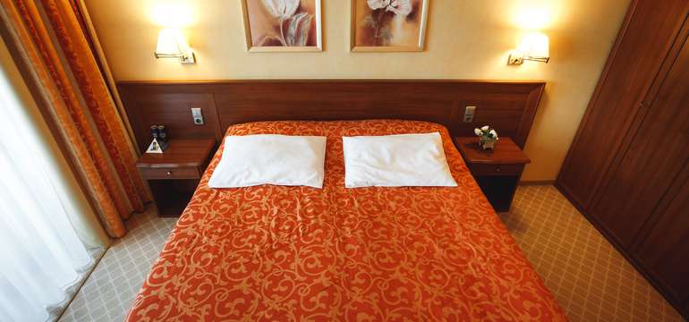 RESIDENCE HOTEL & CLUB