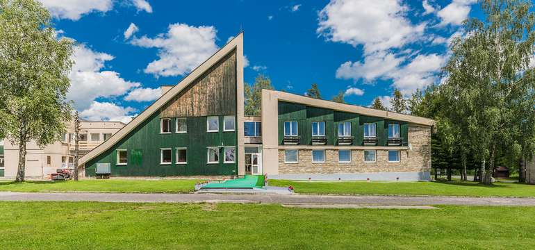 Hotel Tatranec** s polopenzí v Tatranské Lomnici