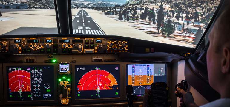 Let na realistickom leteckom simulátore B738-M