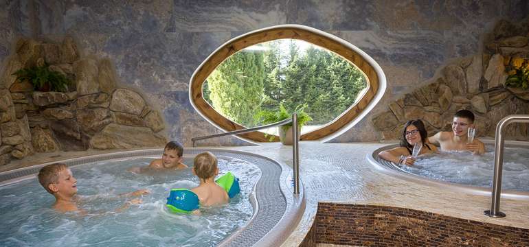 Nový Wellness & SPA resort Ráj