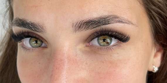 Dokonalý pohľad bez námahy: predĺženie rias s mascara efektom/Bratislava - Vrakuňa