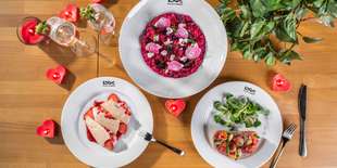 Menu A: 450 g Cviklové risotto s vegan feta syrom