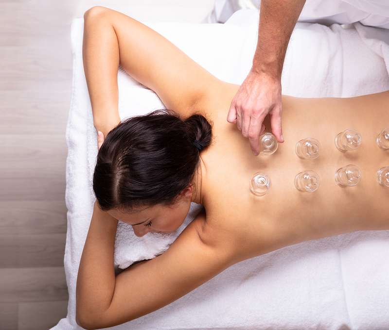 Tradičná čínska terapia bankovania v Salóne Beauty Ewei