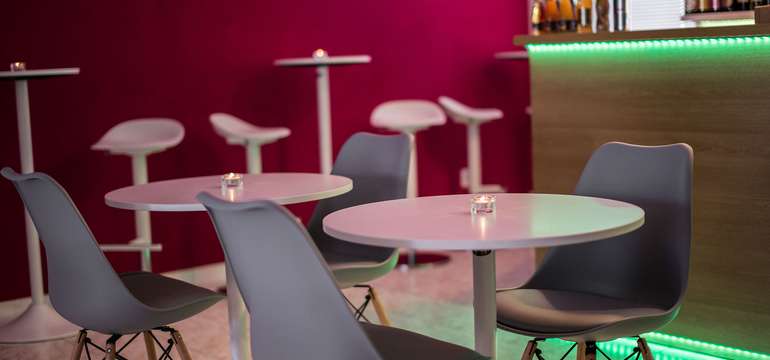 Dance bar v ​Tančiarni Centrum (pri OC EUROVEA) 