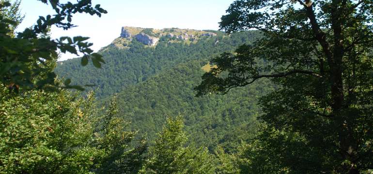 Odporúčame hlavne dominantu obce - vrch Kľak s výškou 1 352 m. n m.