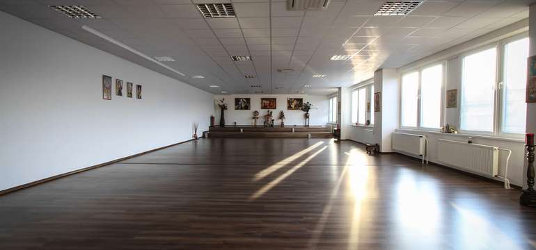  Ayisi Yoga Center v Bratislave