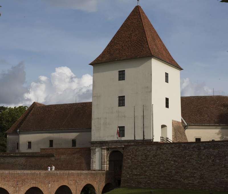 Hrad Sárvár