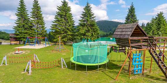 Zrubové chatky Hotela Granit Smrekovica*** v srdci Veľkej Fatry s wellness a polpenziou/Ružomberok