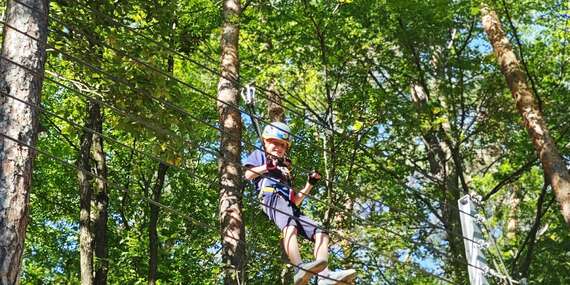 Detský ferratový kurz v teréne v lokalite Zvonička-Nová Baňa s inštruktorom/Nová Baňa