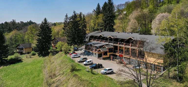 Hotel Inovec*** zasadený do peknej prírody