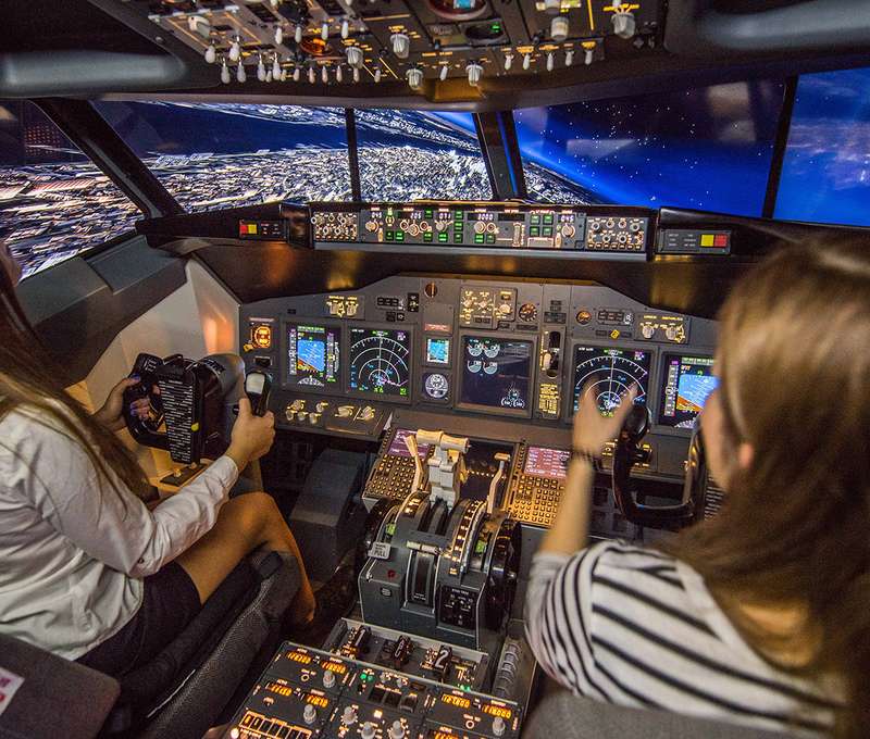 Let na simulátore Boeingu 737