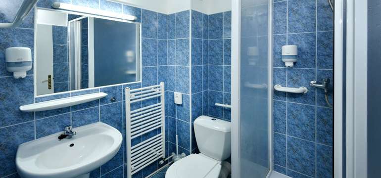 Dvoulůžkový pokoj 2 + 2 v APLEND Hotelu Lujza Major***