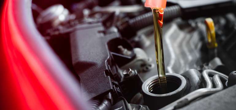Výmena oleja s materiálom v cene a extra bonusom v servise Autoklinik
