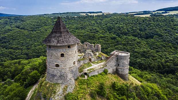 hrad somoska - juzne slovensko