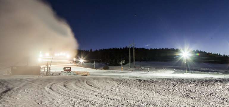 Snowpark Lučivná umožňuje aj večerné lyžovanie