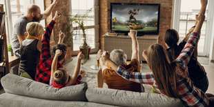 UPC Slovensko - zľava 2 € z mesačného poplatku na celé 2 roky pre službu TV a Internet