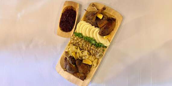 Kráľovské husacie hody v kaštieli Chateau Krakovany až pre 6 osôb/Krakovany - Piešťany