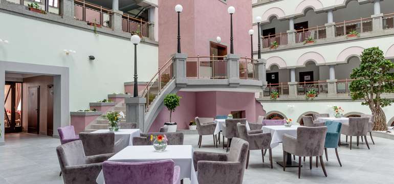 HOTEL KULTÚRA***+