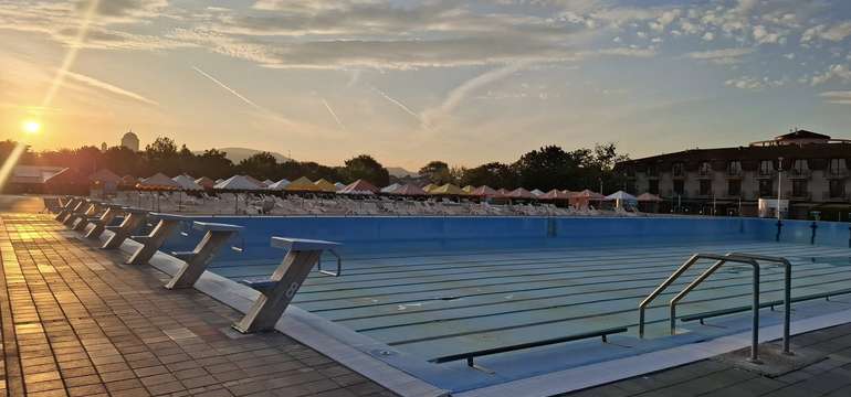Vonkajšie bazény vo Wellness Hotel Thermal***