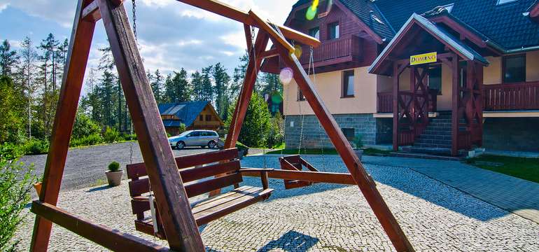 Penzión Villa Domino sa nachádza v chatovej oblasti Stará Lesná