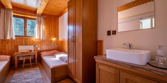 Pravá turistická chata Zverovka na úpätí Roháčov - lyžovačka len pár minút od svahov/Orava - Zuberec