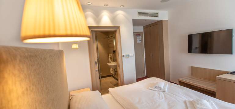 Hotel Villa Nečas****, ubytovanie v štandardnej izbe