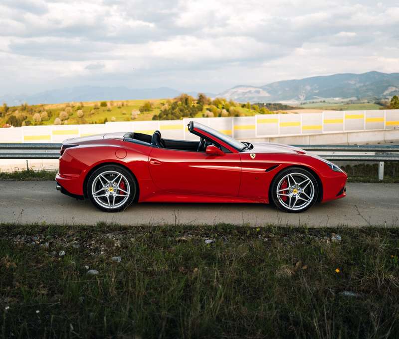 Ferrari California T