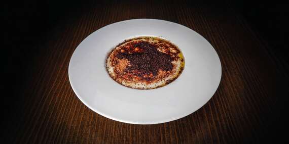 Sladké domáce dezerty s kávičkou vo Vinárni a Reštaurácií pri Kaplnke vo Vajnoroch/Bratislava - Vajnory