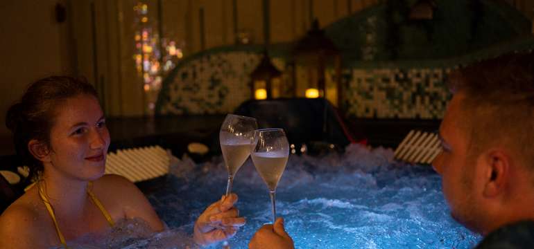 Neobmedzený vstup do bazéna a wellness