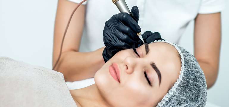 Permanentný make-up v salóne Mona
